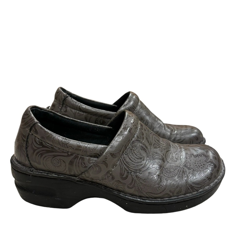 BOC‎ Women's 7.5 Gray Floral Paisley Embossed Slip On Clogs Comfort Nurse Shoes*